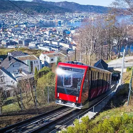 Dinbnb I 500m To Bryggen Holiday home Bergen